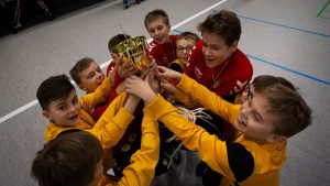 Die D-Junioren spielten am 13. Januar in Abtnaundorf im Rahmen des 6. LVZ-SPORTBUZZER-Cups um die Hallenmeistertitel des FVSL. (Foto: Alexander Prautzsch)