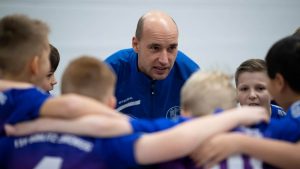 Die D-Junioren spielten am 13. Januar in Abtnaundorf im Rahmen des 6. LVZ-SPORTBUZZER-Cups um die Hallenmeistertitel des FVSL. (Foto: Alexander Prautzsch)