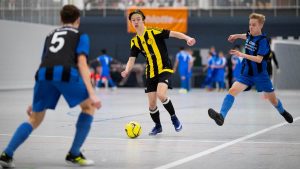 Die A- und B-Junioren spielten am 13. Januar in Abtnaundorf im Rahmen des 6. LVZ-SPORTBUZZER-Cups um die Hallenmeistertitel des FVSL. (Foto: Alexander Prautzsch)